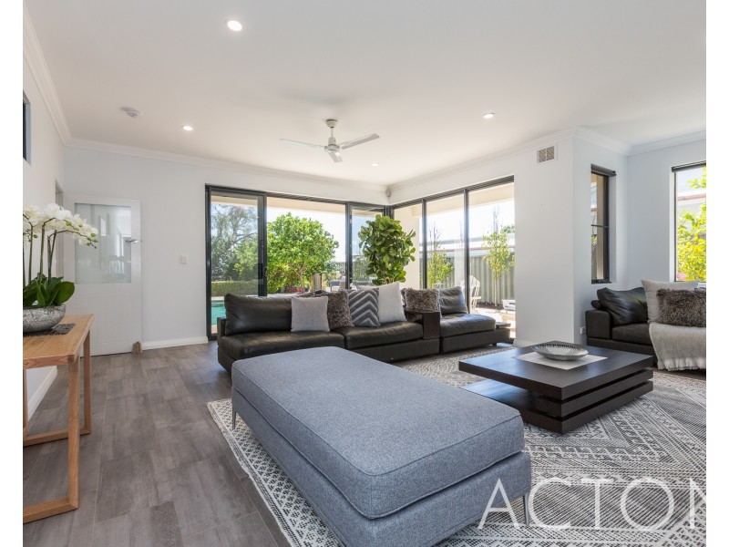 27 Saunders Street, Swanbourne WA 6010