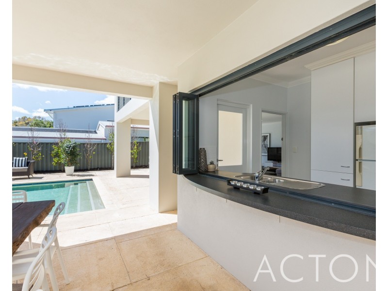 27 Saunders Street, Swanbourne WA 6010