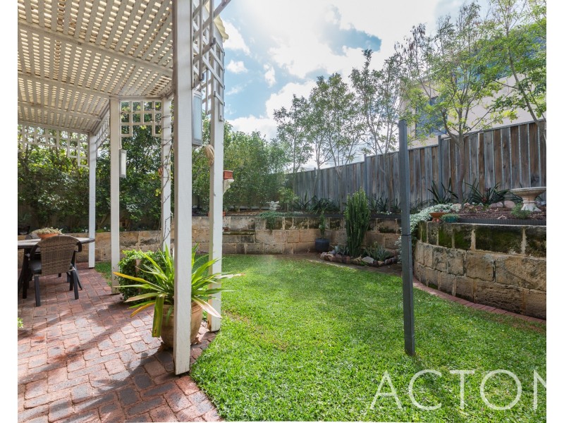 9 Cross Street, Swanbourne WA 6010