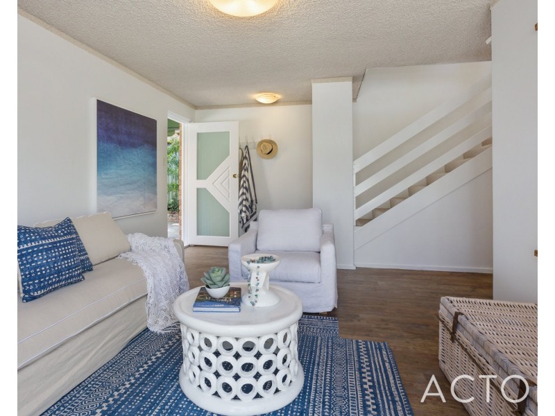 2/42 Violet Grove, Shenton Park WA 6008