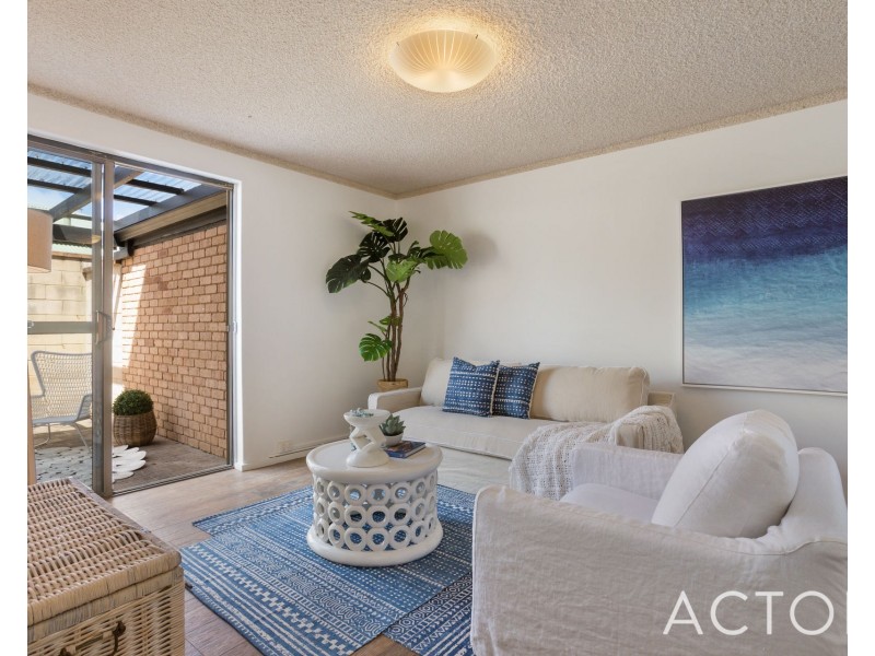 2/42 Violet Grove, Shenton Park WA 6008