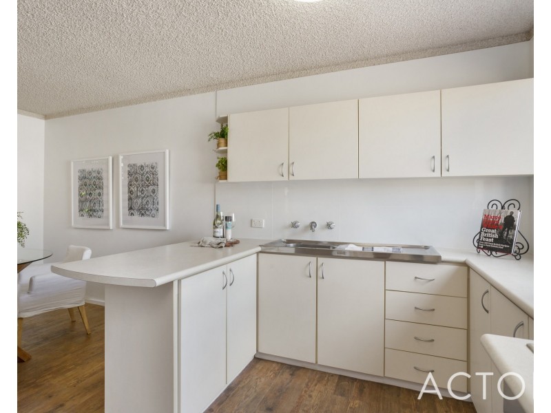 2/42 Violet Grove, Shenton Park WA 6008