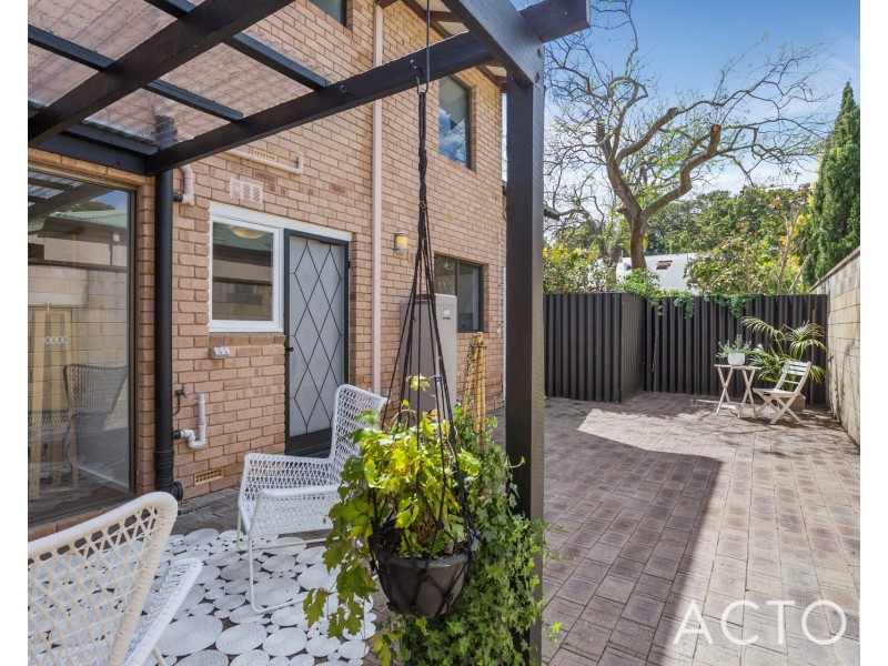 2/42 Violet Grove, Shenton Park WA 6008