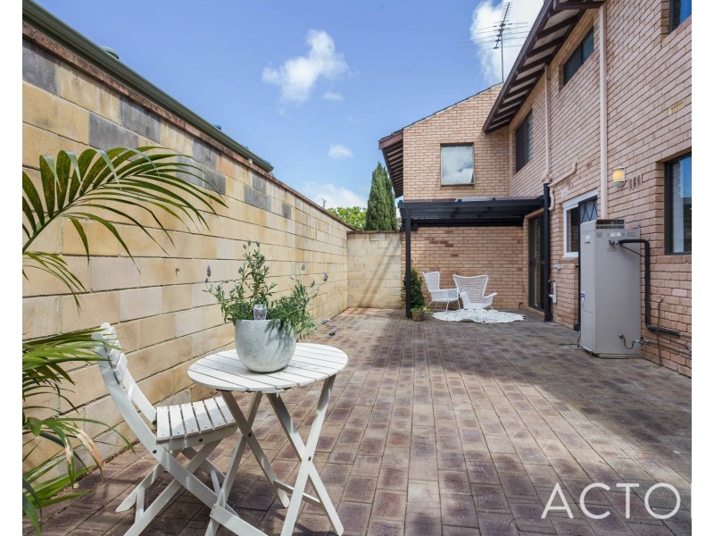 2/42 Violet Grove, Shenton Park WA 6008