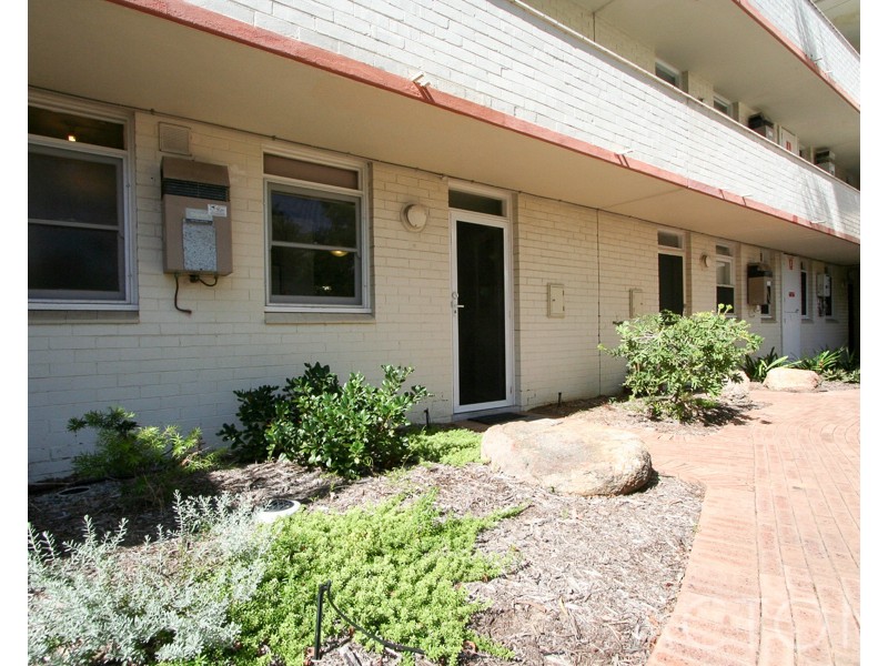 10/17 The Avenue, Crawley WA 6009
