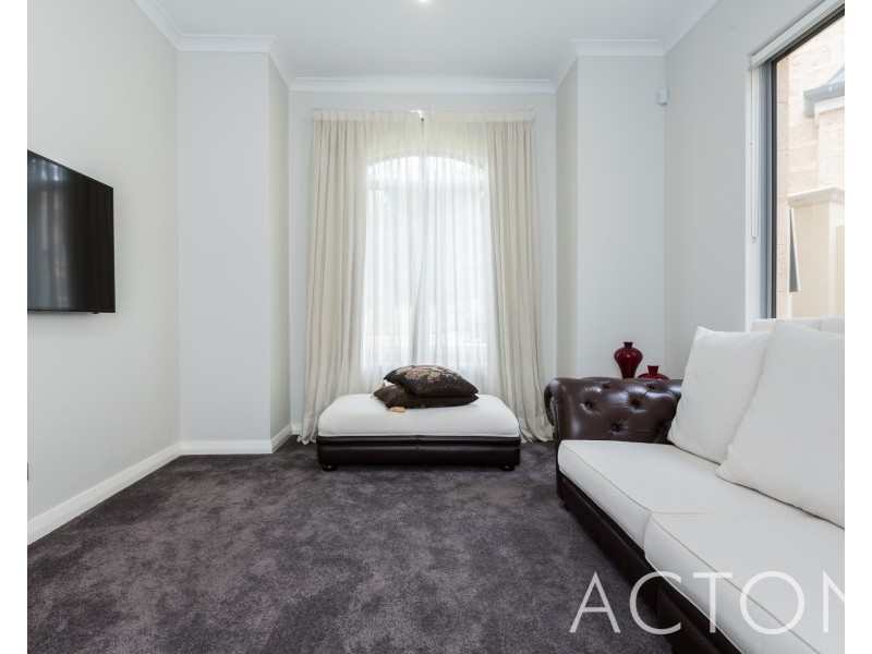 8 Millers Court, Cottesloe WA 6011