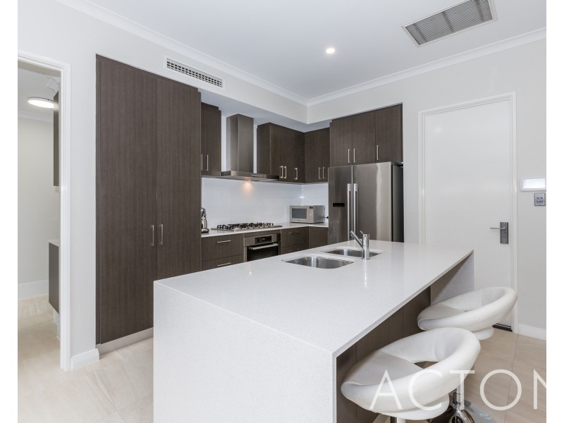 8 Millers Court, Cottesloe WA 6011