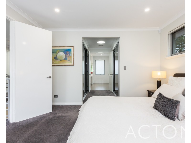 8 Millers Court, Cottesloe WA 6011