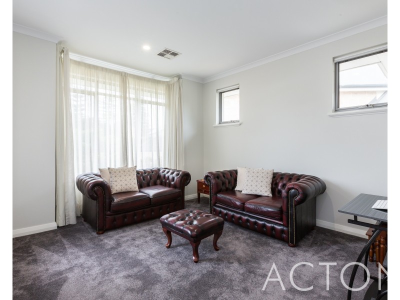 8 Millers Court, Cottesloe WA 6011