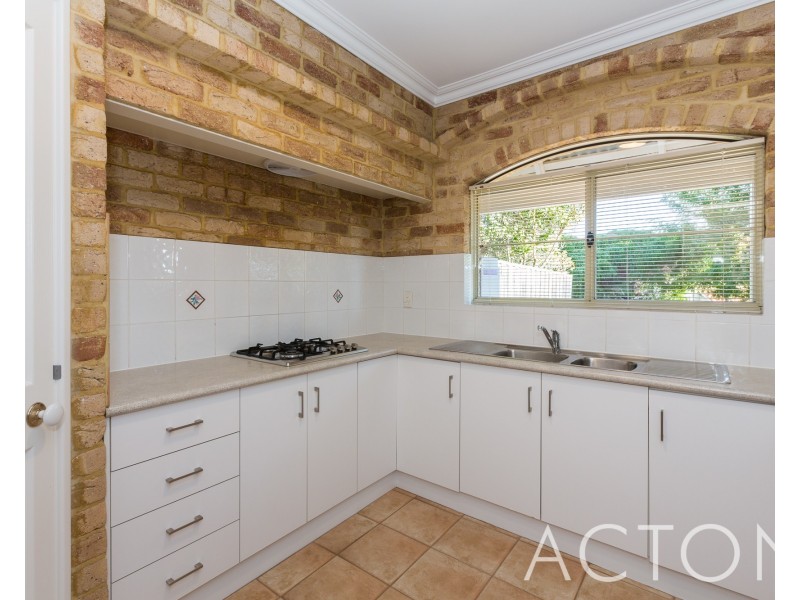 2/50 Burt Street, Fremantle WA 6160