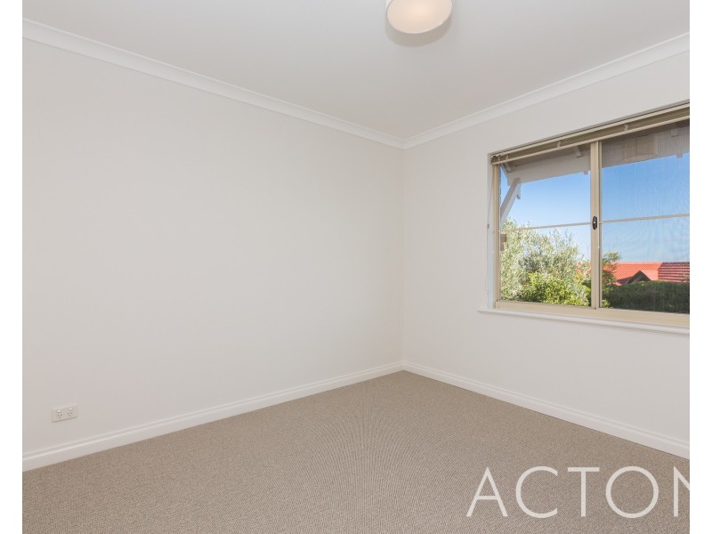2/50 Burt Street, Fremantle WA 6160