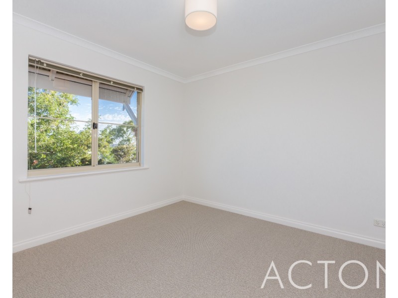 2/50 Burt Street, Fremantle WA 6160