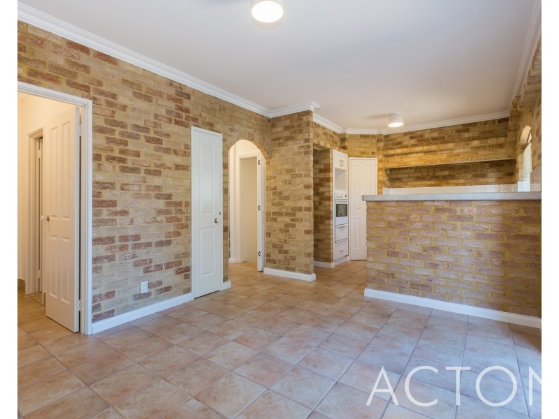 2/50 Burt Street, Fremantle WA 6160