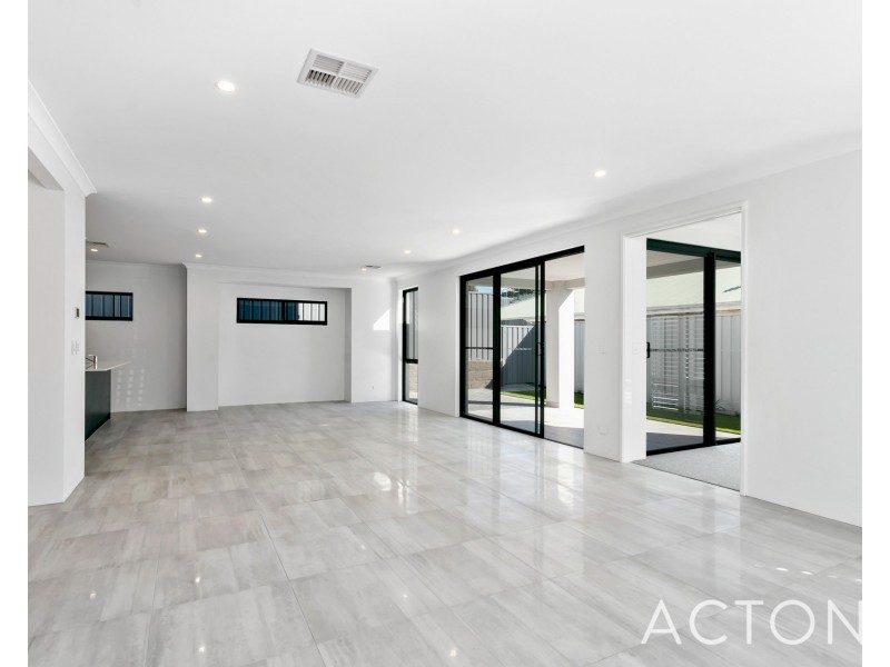 35 Olearia Lane, Mount Claremont WA 6010