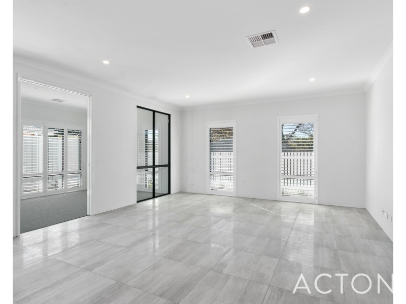 35 Olearia Lane, Mount Claremont WA 6010