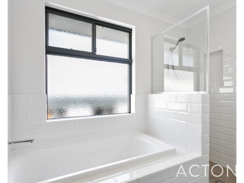 35 Olearia Lane, Mount Claremont WA 6010