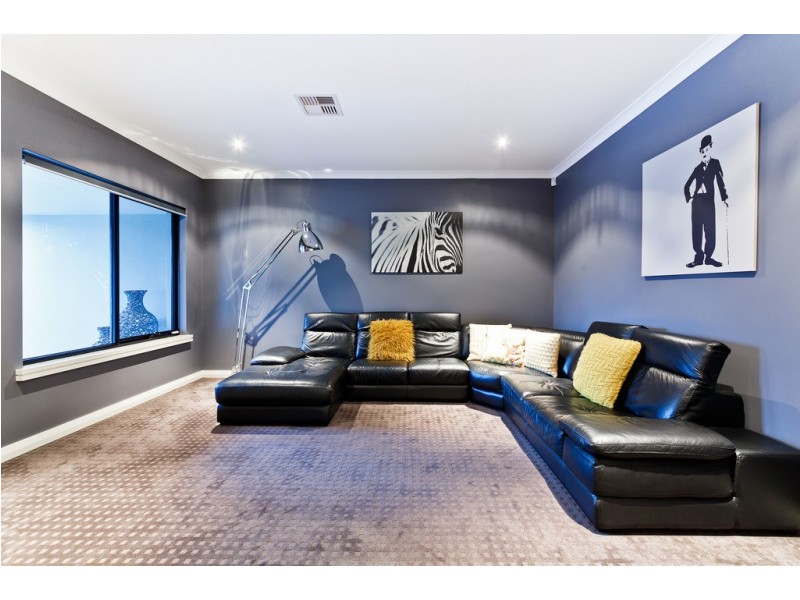 16 Gordona Parade, Beeliar WA 6164