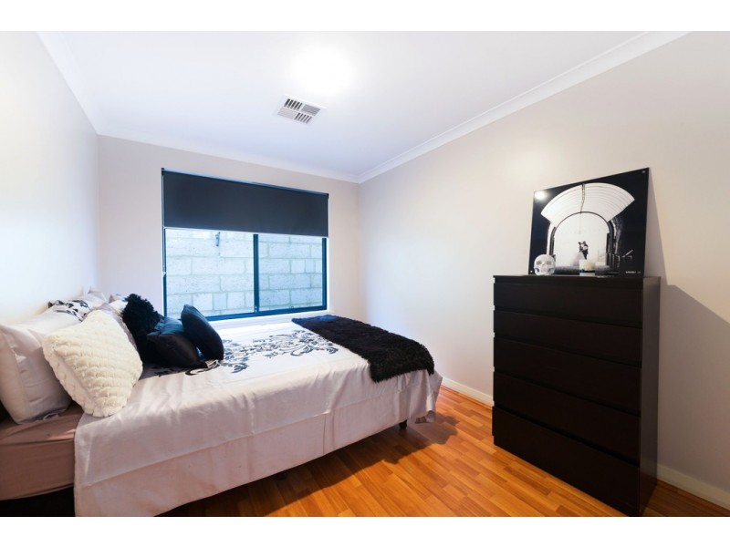 16 Gordona Parade, Beeliar WA 6164