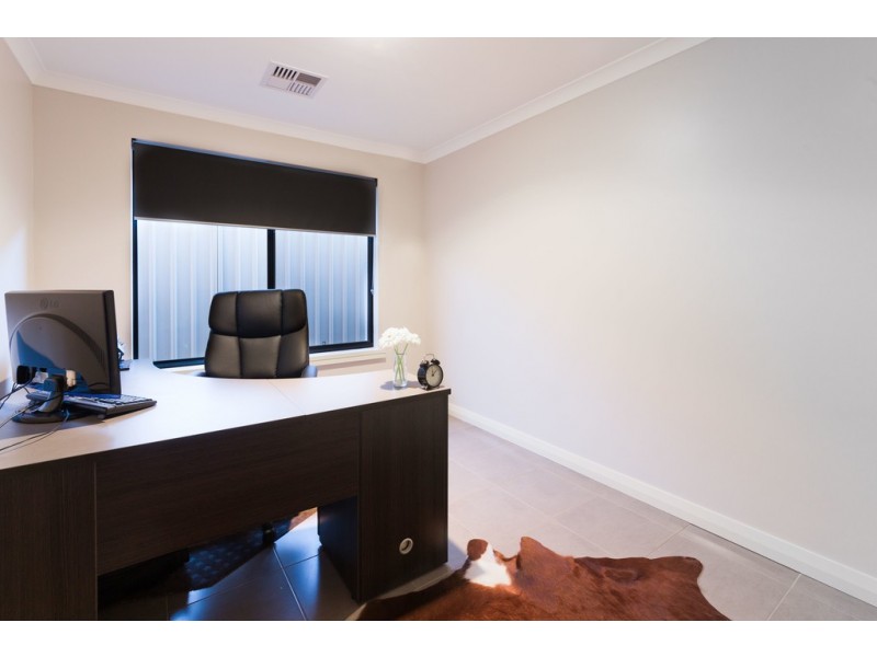 16 Gordona Parade, Beeliar WA 6164