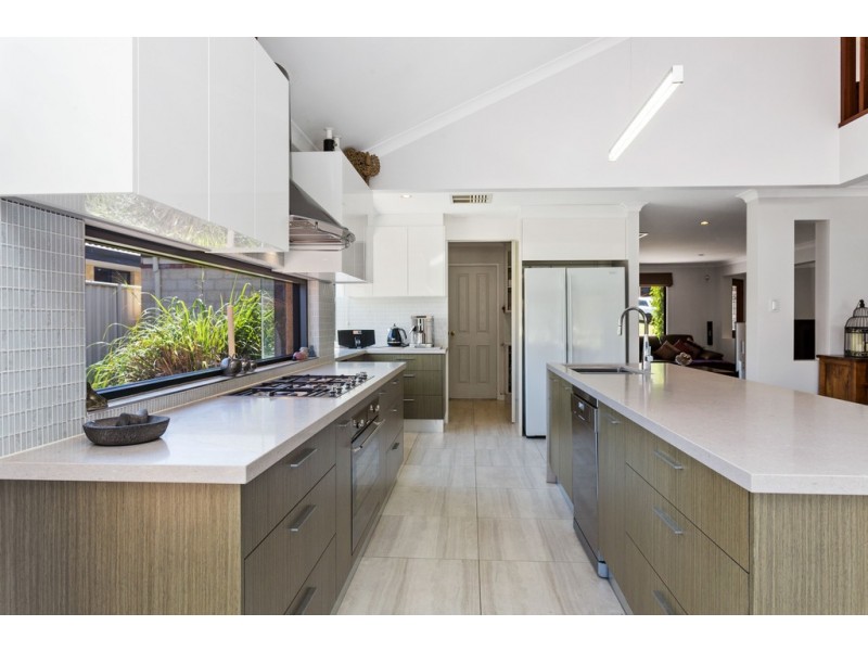 8 Milos Loop, Spearwood WA 6163