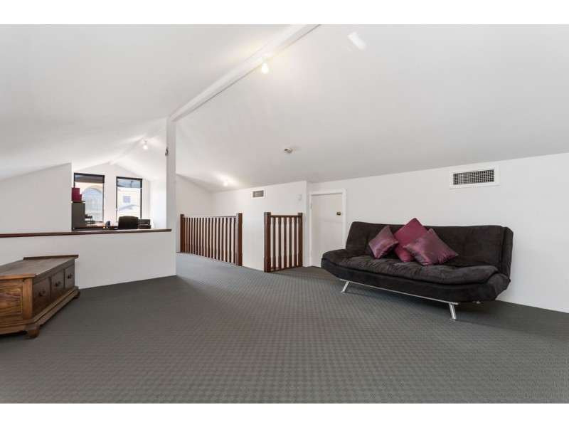 8 Milos Loop, Spearwood WA 6163