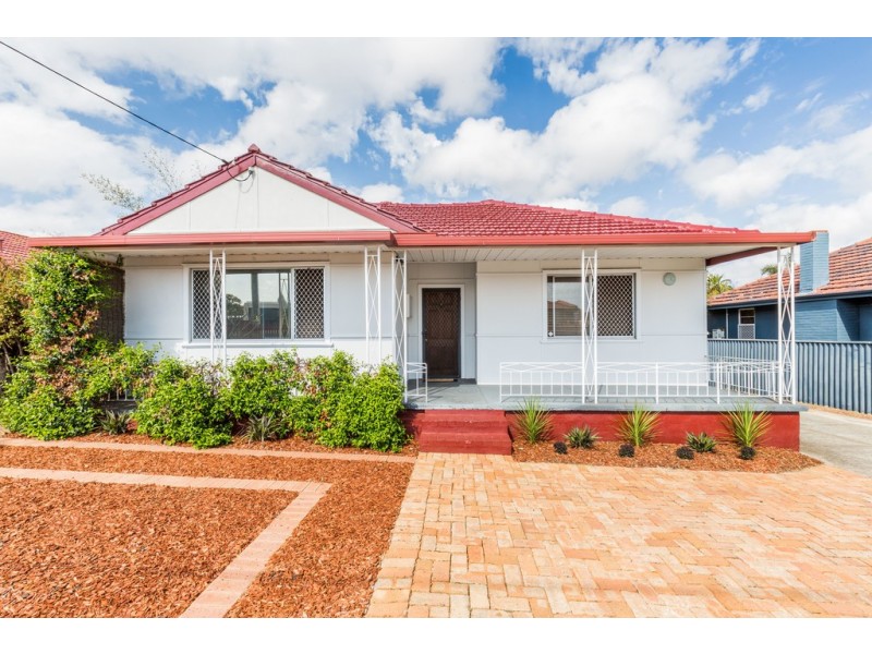 292 Carrington Street, Hilton WA 6163
