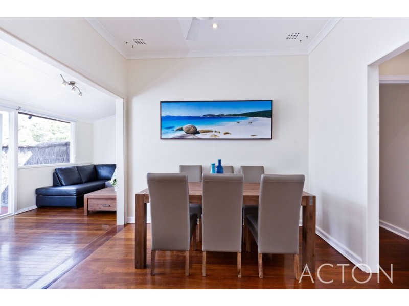 292 Carrington Street, Hilton WA 6163