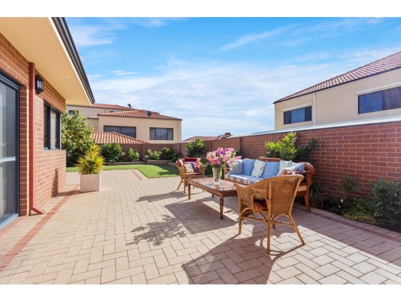 3 Charlotte View, Coogee WA 6166