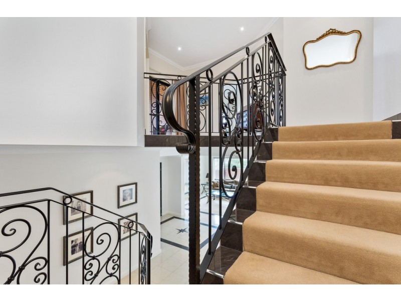 3 Charlotte View, Coogee WA 6166