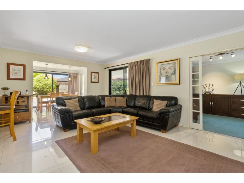 22 Fairbairn Road, Coogee WA 6166