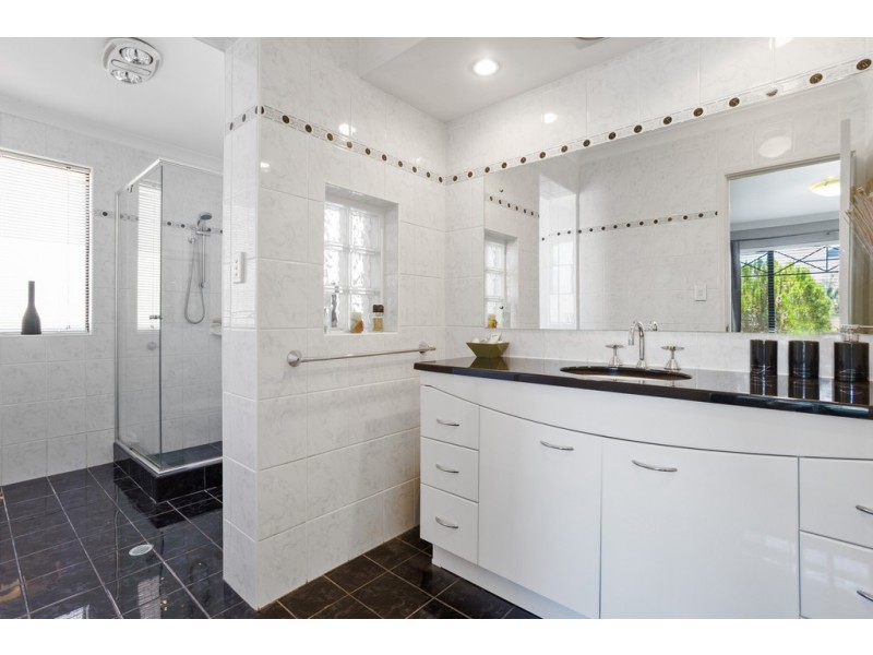 22 Fairbairn Road, Coogee WA 6166