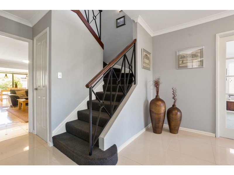 22 Fairbairn Road, Coogee WA 6166