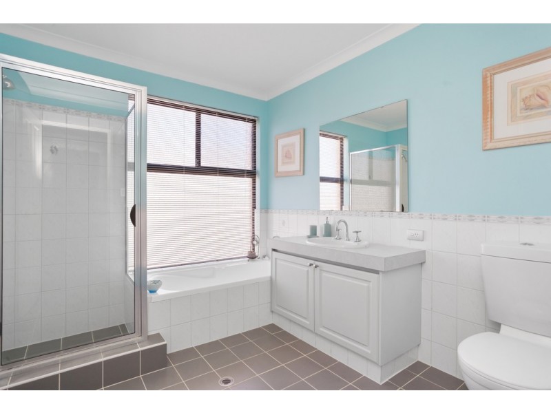 22 Fairbairn Road, Coogee WA 6166