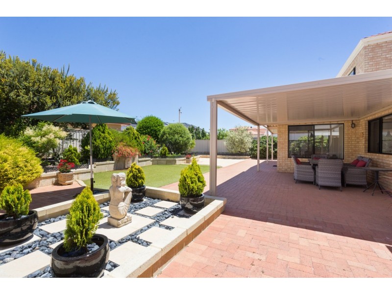 22 Fairbairn Road, Coogee WA 6166