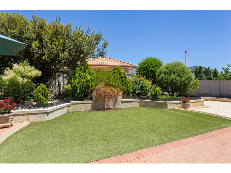 22 Fairbairn Road, Coogee WA 6166