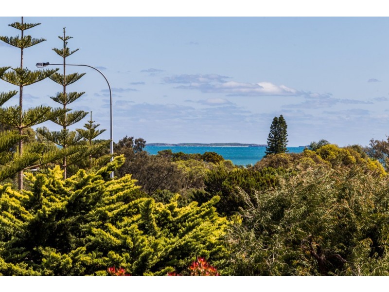 3 Amity Boulevard, Coogee WA 6166