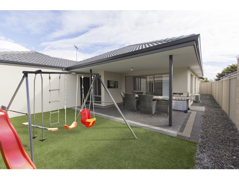 26 Heal Street, Hamilton Hill WA 6163