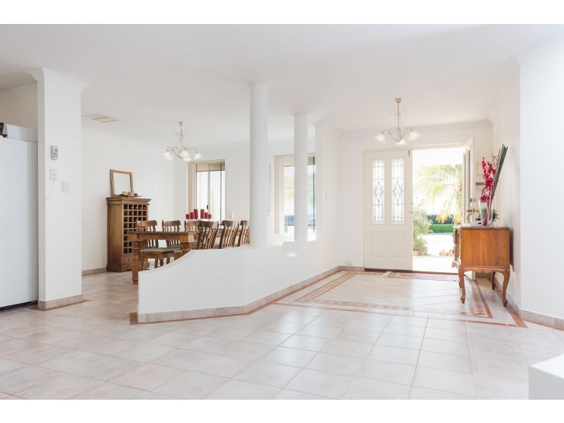 58 Duchart Way, Coogee WA 6166