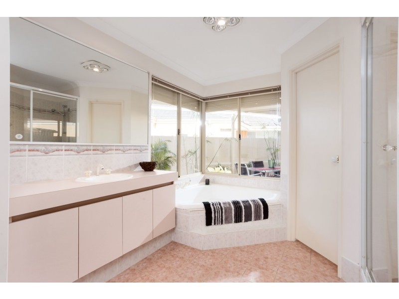 58 Duchart Way, Coogee WA 6166