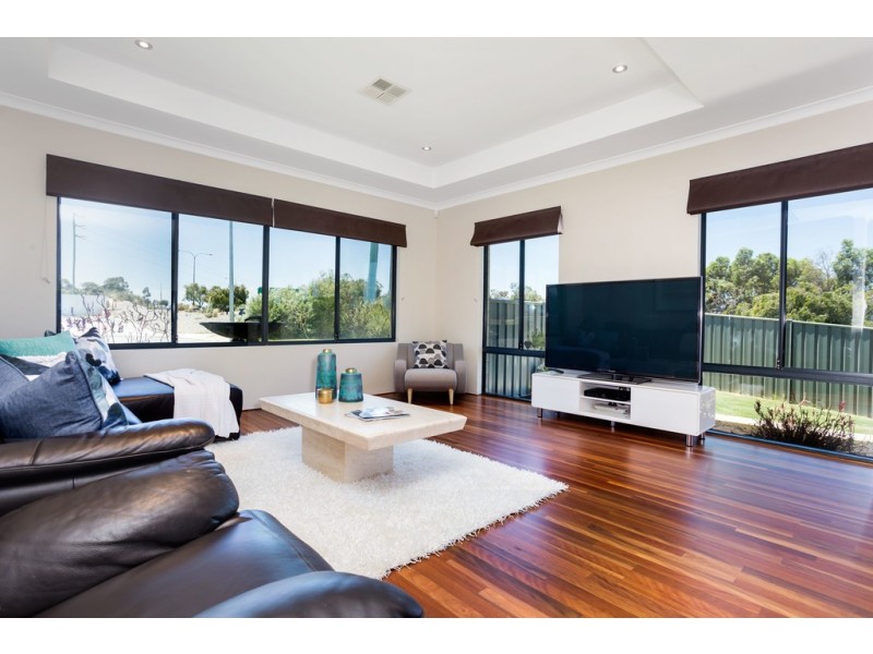 16 Ninghan Lookout, Beeliar WA 6164