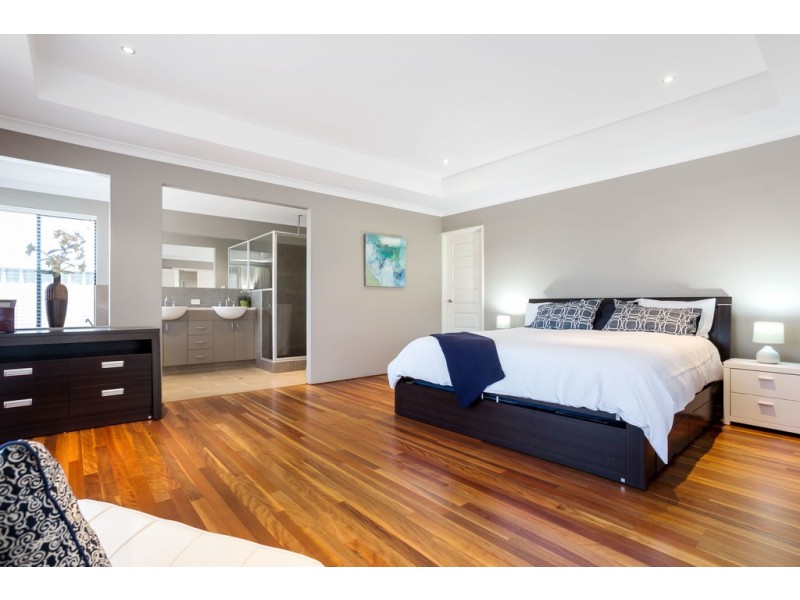 16 Ninghan Lookout, Beeliar WA 6164