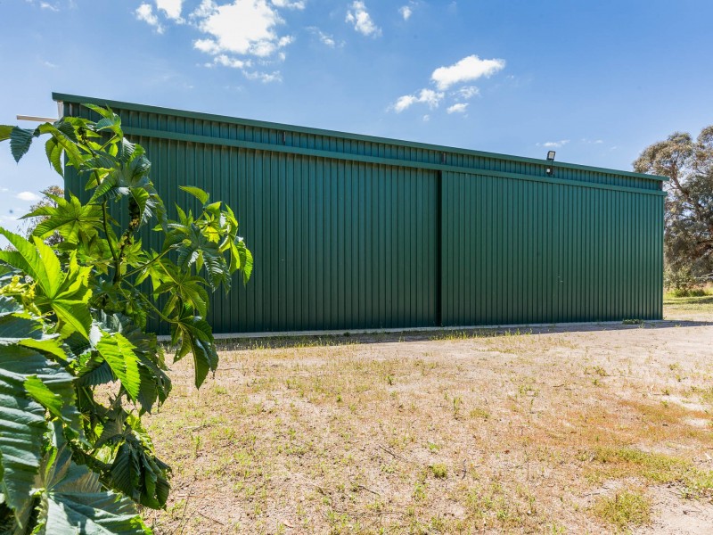 109 The Horseshoe, Wandi WA 6167