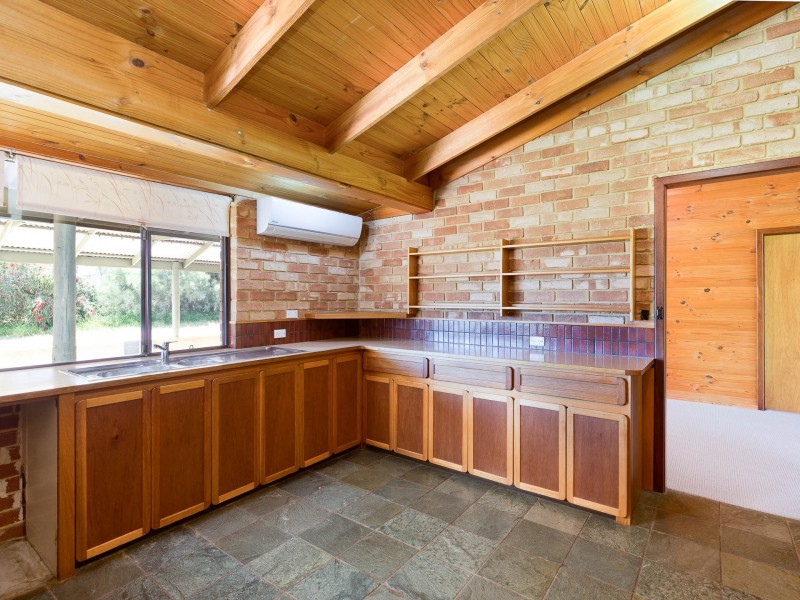 109 The Horseshoe, Wandi WA 6167