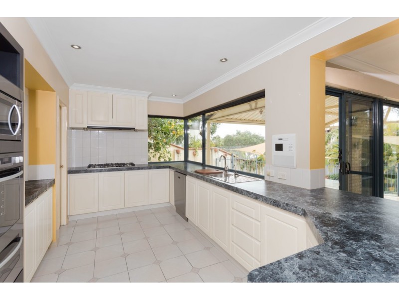 73 Anglesey Drive, Kardinya WA 6163