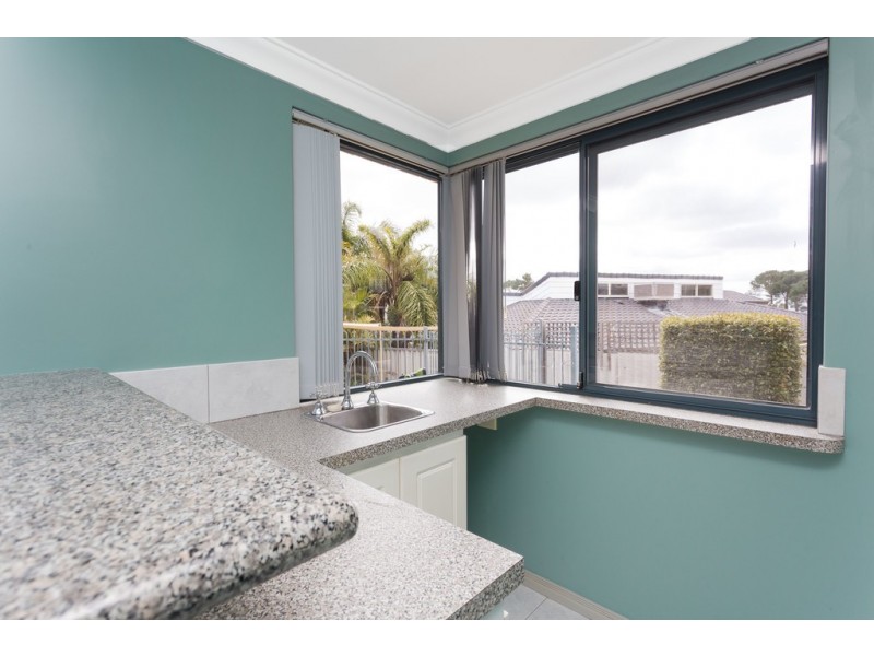 73 Anglesey Drive, Kardinya WA 6163