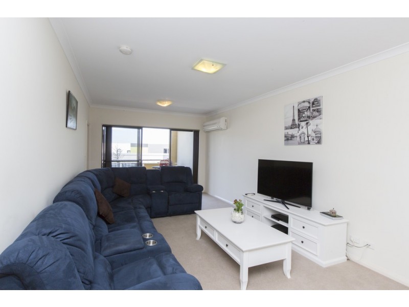 52/9 Linkage Avenue, Cockburn Central WA 6164