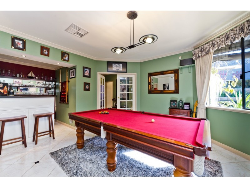 47 Longreach Parade, Coogee WA 6166