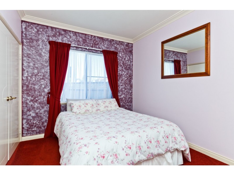 47 Longreach Parade, Coogee WA 6166