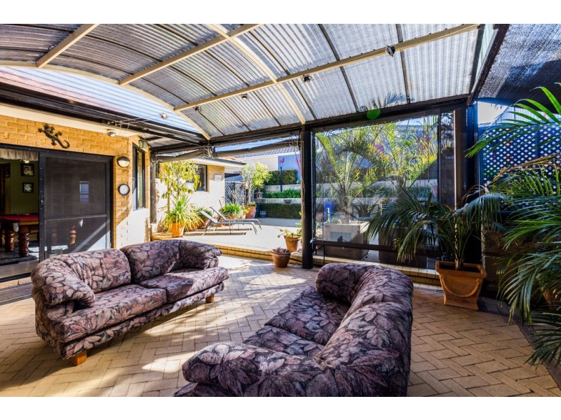 47 Longreach Parade, Coogee WA 6166