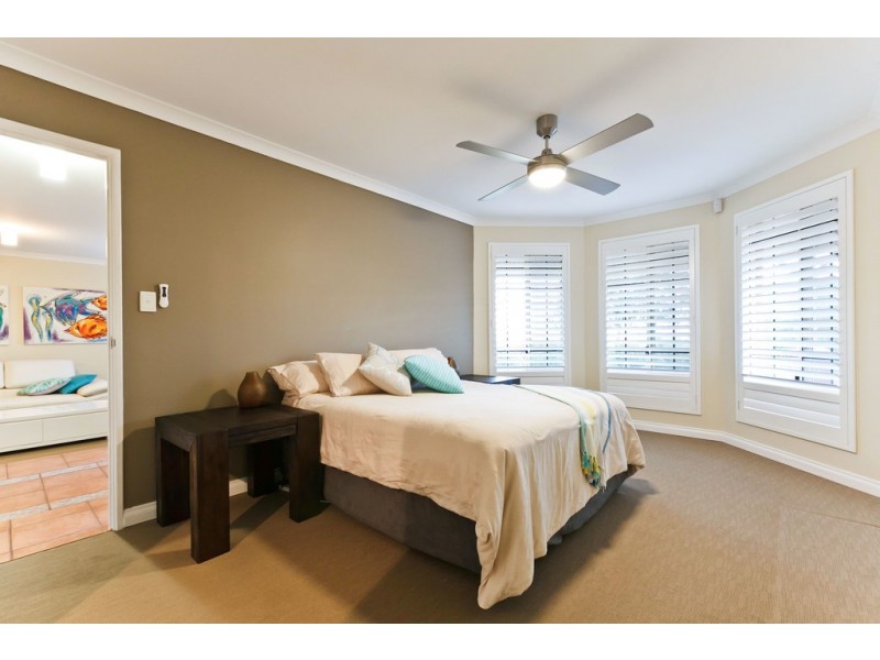 10 Lucca Court, Coogee WA 6166